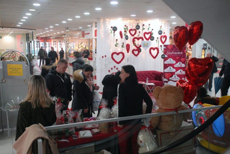 valentinovo dan zaljubljenih idealni pokloni