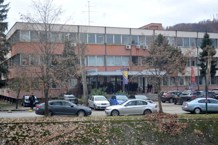 danas je na univerzitetu u tuzli poceo ljetni semestar