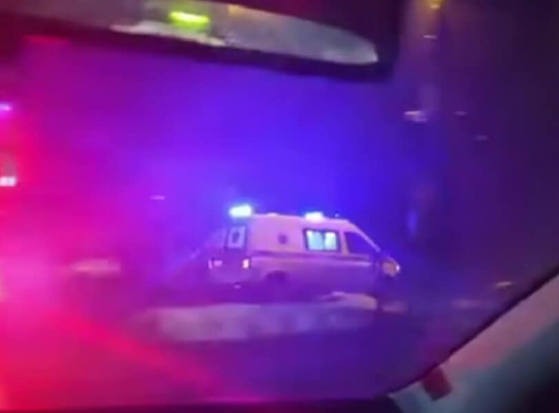 u sukobu navija ca zvezde i hajduka kod tuzlanskog aerodroma povrijedjene 23 osobe medju njima i policajac privedene 93 osobe