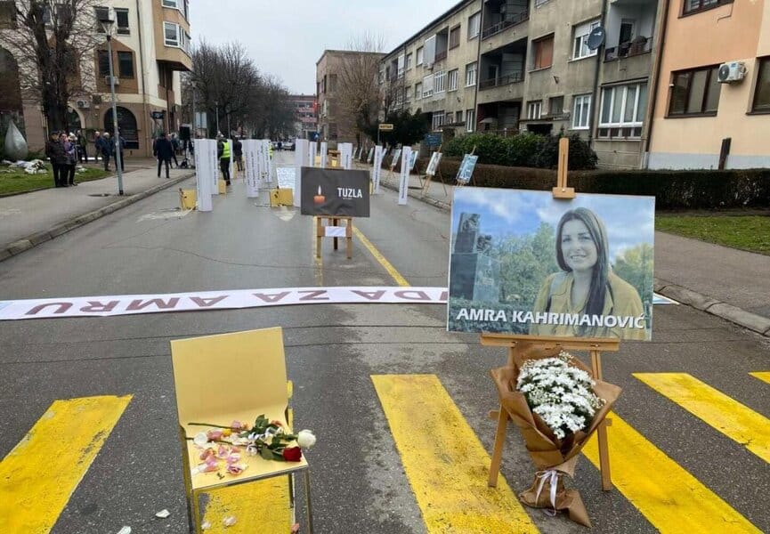 u tuzli odrzan mirni protest povodom dvije godine od ubistva amre kahrimanovic