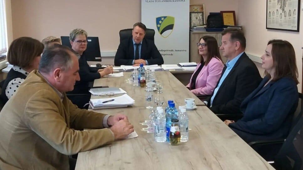 ministarstvo poljoprivrede sumarstva i vodopricverede tk i ekonomski fakultet u tuzli zapoceli izradu strategije razvoja poljoprivrede sumarstva i vodoprivrede do 2034 godine