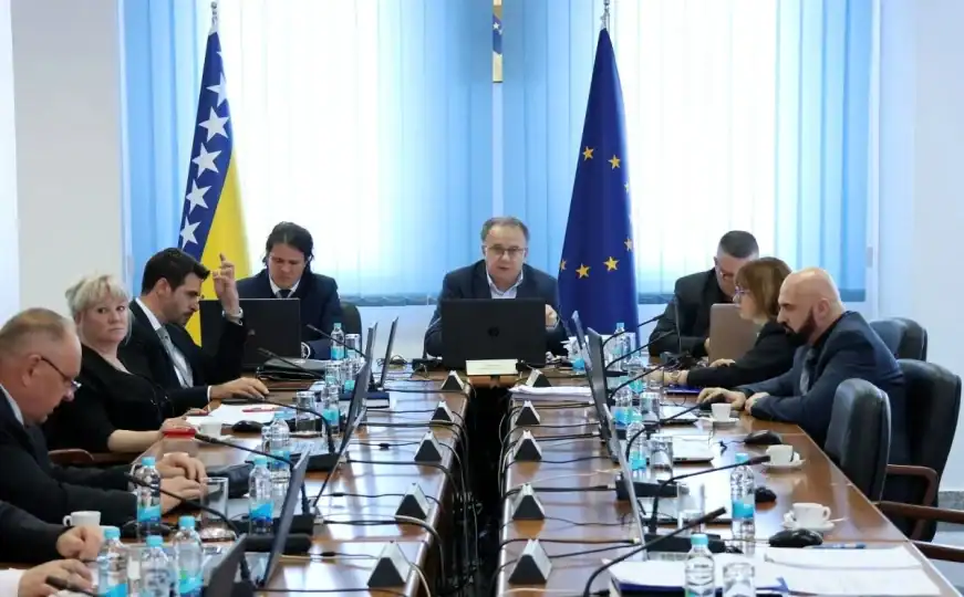 Iz nepoznatih razloga odgodjena sjednica vlade fbih koja je zakazana za danas