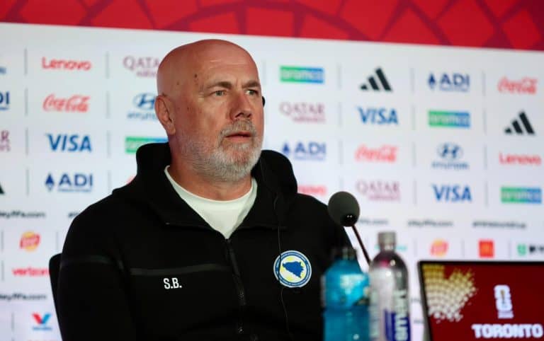 selektor muske fudbalske reprezentacije bih sergej barbarez obratio se na pres kongferencijui uoci utakmice kanada . bih na sp