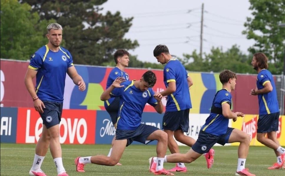 zmajevi odradili jos jedan trening u torontu prikljucio se sunjic dzeko i tabakovic radili po posebnom programu