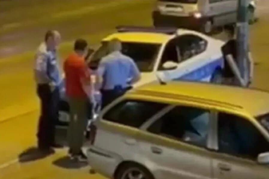 u banjaluckom naselju laus uhapsen muskarac koji je sina veza za stub