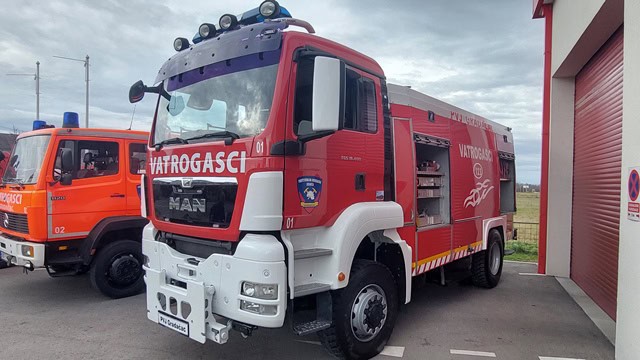 vatrogasci su u protekla 24 sata na podrucju tk imali tri intervencije na gasenju pozara