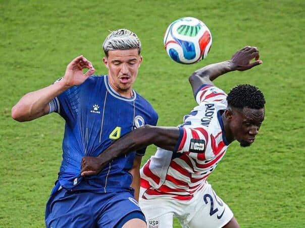 Muharemovic na utakmici SAD - Bosna teško faulirao Muharemovića i dobio je crveni karton. Sada mu je oprošteno