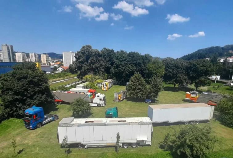 iz gradske uprave tuzla zatrazili hotno izmjestanje luna parka iz parka husinskog rudara