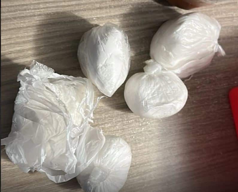 u akciji sluzbenika uprave policije mup-a tk izvrseni su prerersi sirom k pronadjena droga dvije osobe uhapsene