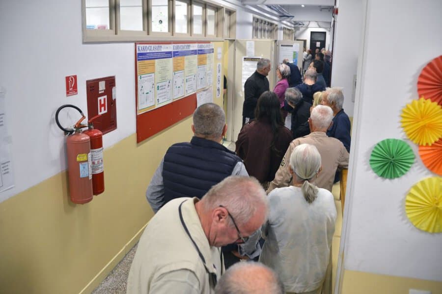 na opcim izborima u bih do 17 sati glasalo 32,20 posto biraca ili 1,1 milion