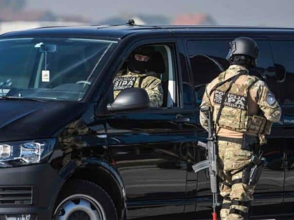 u akciji policije ks i sipa-e u hadzicima sinoc pronadjeno 65 migranaa be dokumenaa