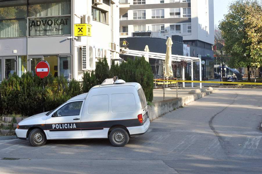 Tuzla Pucnjava u ulici Maršala Tita Tuzla L!VE