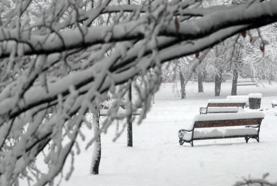 evropski centar za srednjorocne vremenske prognoze objavio dugoricnu vremensku prognozu pred nama je zima sa ispod prosjecnim padavinama ali je za balkan najvaljena mogucnost vise snijega nego predhodnih godina