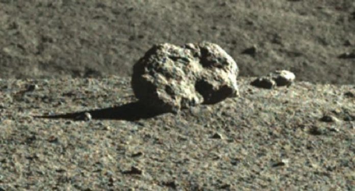 kineski rover mjeseceva kocka stijena oblik zec