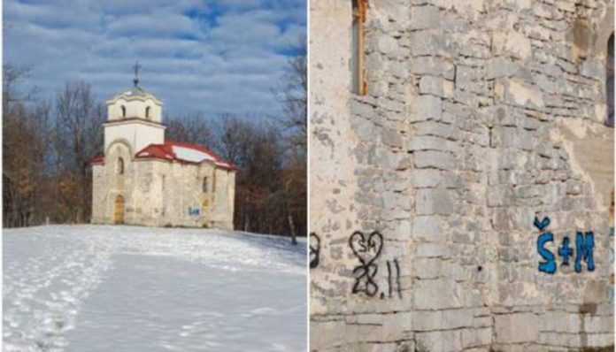 oskrnavljena pravoslavna crkva blizina kamp lipa migranti
