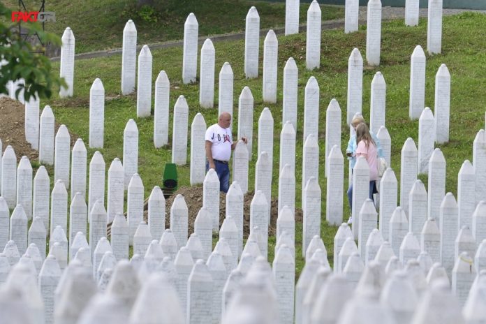 danas obiljezavanje 27 godisnjice genocida u srebrenici dzenaza i ukop 50 tijela