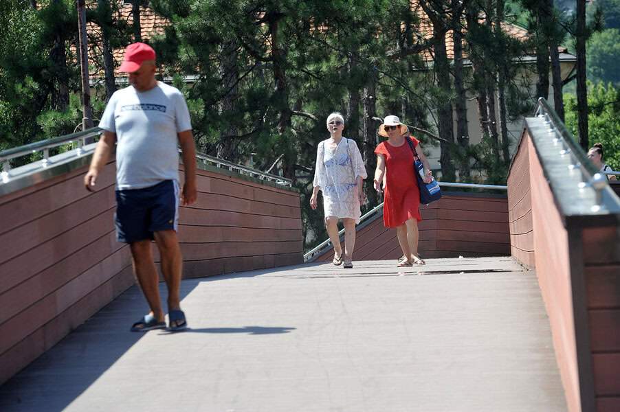 Danas u BiH sunčano i toplo, poslijepodne mogući pljuskovi i grmljavina
