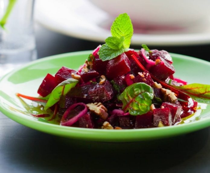 topla salata cvekla nacin jednostvan i zdrav obrok