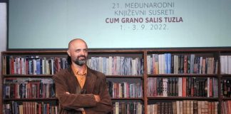 damir karakas dobitnik nagrade mesa selimovic za najbolji roman okretiste u 2021 godini knjizevni susreti cum grano salis tuzla