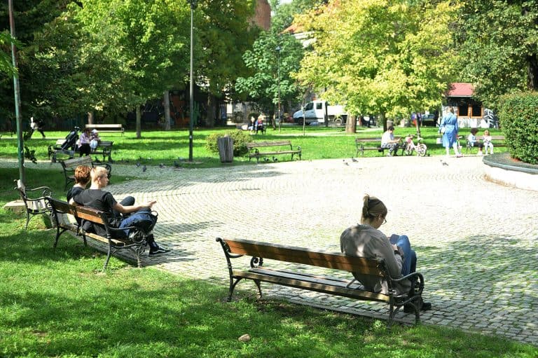 danas se u bih ocekuje suncano i toplo vrijeme dok se sutra sa zapada ocekuje naoblacenje koje ce donijeti kisu i pljuskove