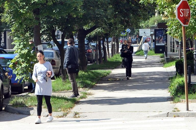 danas u bih predivan jesenji dan uz suncano vrijeme i visoke temperature