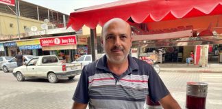 turcin Halil Yilmaz pokusava dokazati da nije poginuo u razornom zemljotresu koji je pogodio tursku