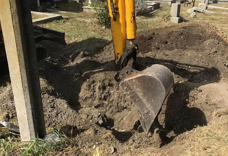 pronadjeni posmrtni ostaci dvije osobe srpske nacionalnosti na groblju u lukavcu