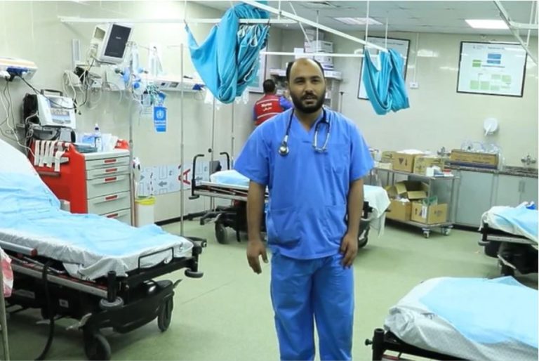 Doktor Nour El-Din Al-Khatib ljekar hitne pomoci oglasio se kako bi ukazao na tesko stanje u bolnicama u gazi
