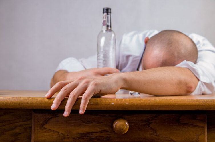 savjeti lijecenje mamurluk previse alkohola nova godina