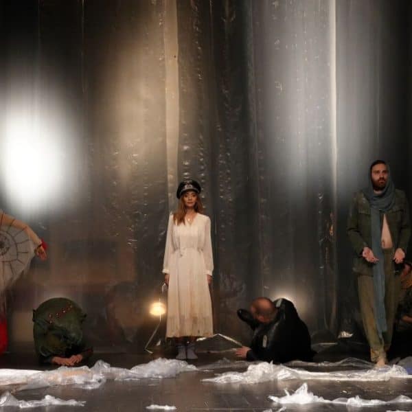 Jubilej Narodnog pozorišta Tuzla: U subotu premijera predstave ‘Tri prikazivanja Boga’ (Foto)