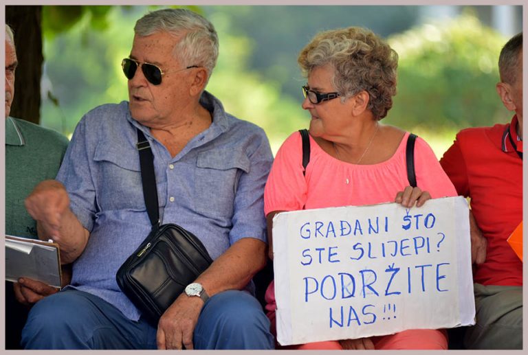 Penzioneri_protesti_pomoc