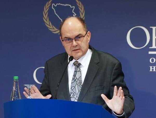 Schmidt se oglasio o ‘dogovoru’ lidera o Izbornom zakonu