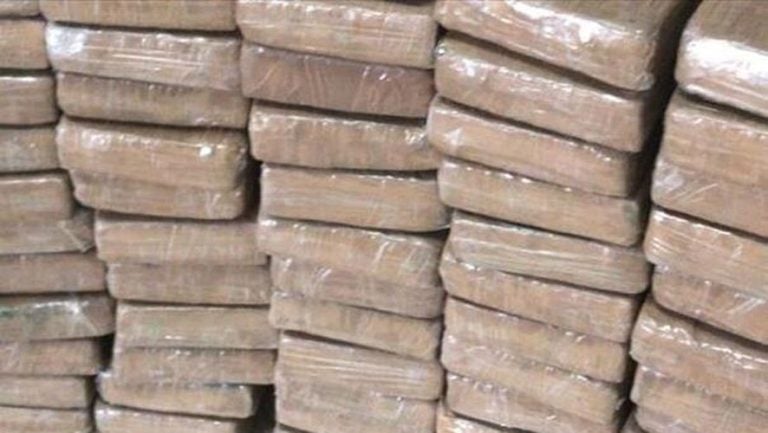 u luci kopar slovenija zapljenjeno 260 kilograma kokaina koji na trzistu vrijedi oko 10 miliona eura
