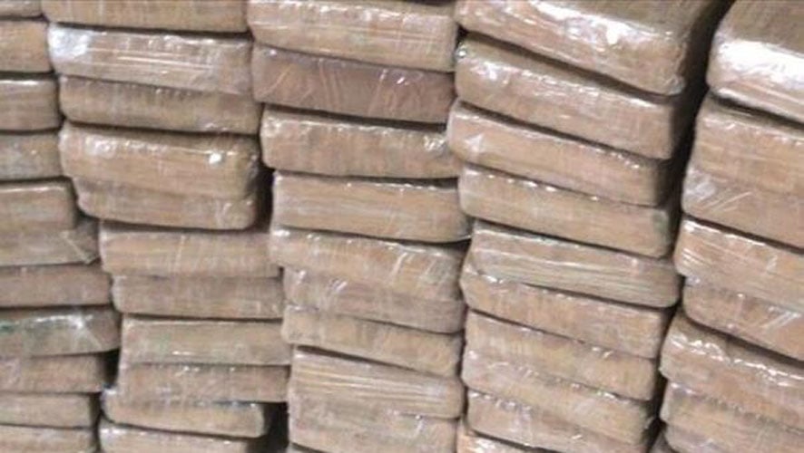 u luci kopar slovenija zapljenjeno 260 kilograma kokaina koji na trzistu vrijedi oko 10 miliona eura