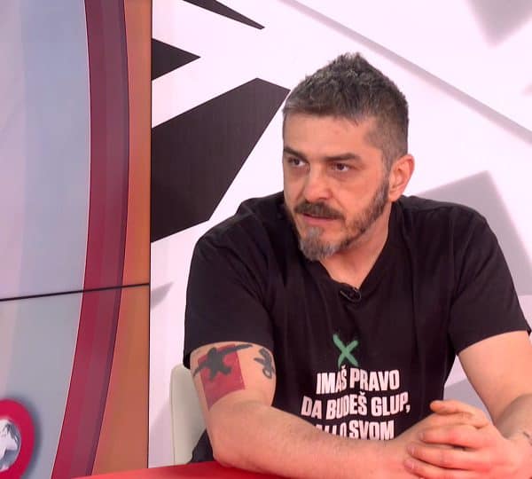 Nakon zabrane ulaska u Srbiju, glumac Feđa Štukan će danas biti deportovan nazad u Sarajevo