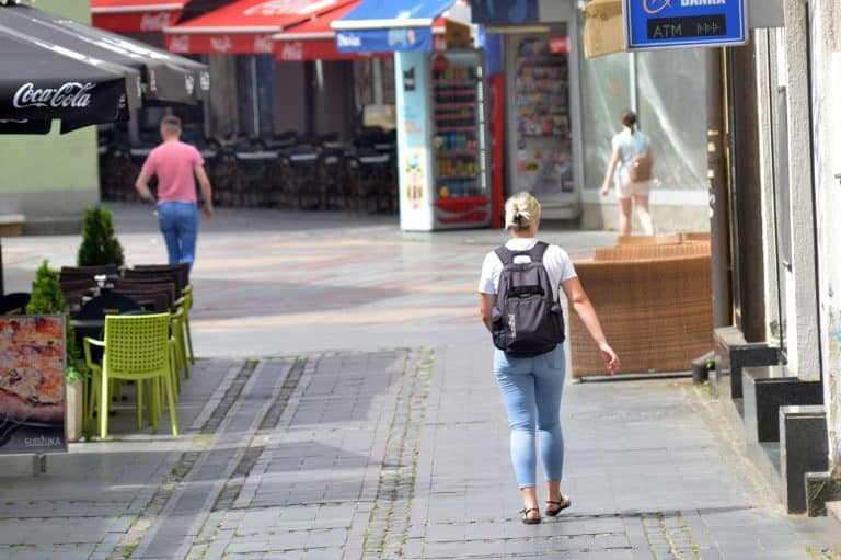 do petka ce se u bih zadrzati suncano i toplo vrijeme a za vikend slkijedi promjena i pogorsanje