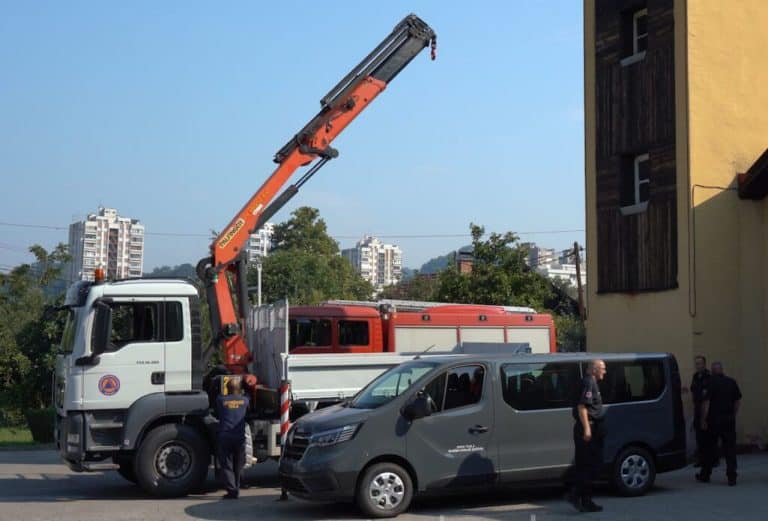 tuzla dobila kombi za prevoz osoba sa invaliditetom