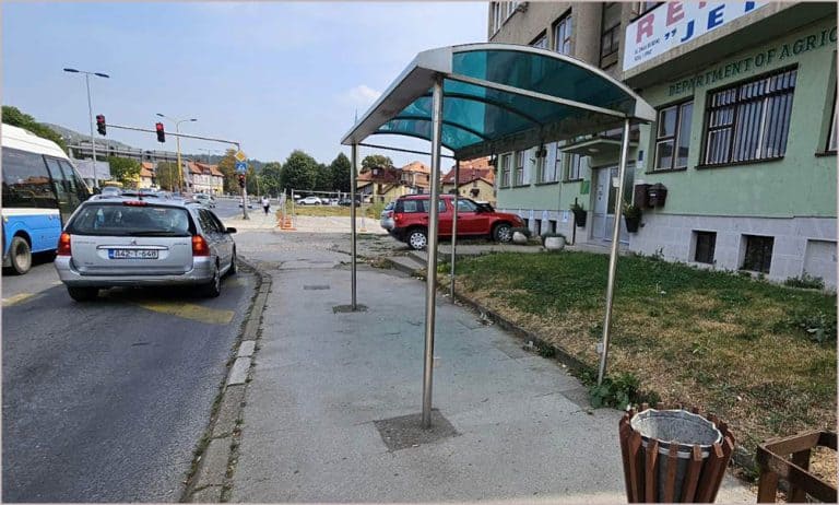 Autobusko stajaliste, Tuzla, Higijena