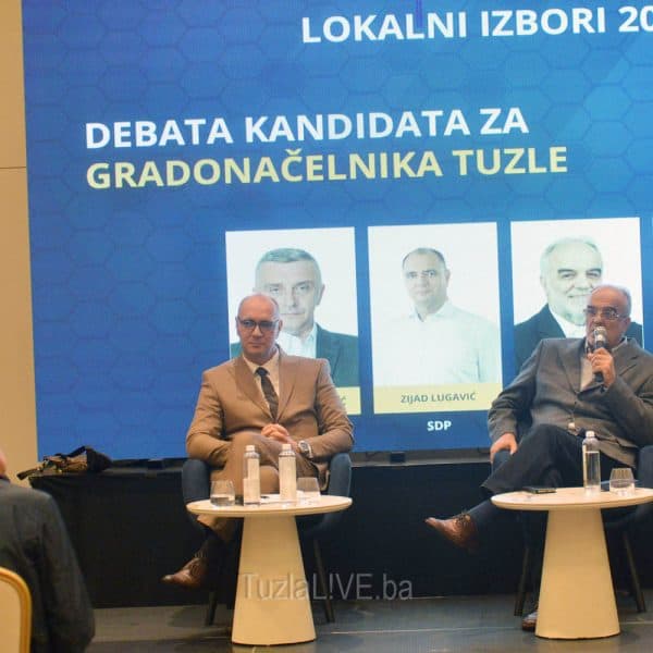 U Tuzli sinoć održana debata kandidata za gradonačelnika Tuzle (Foto/Video)