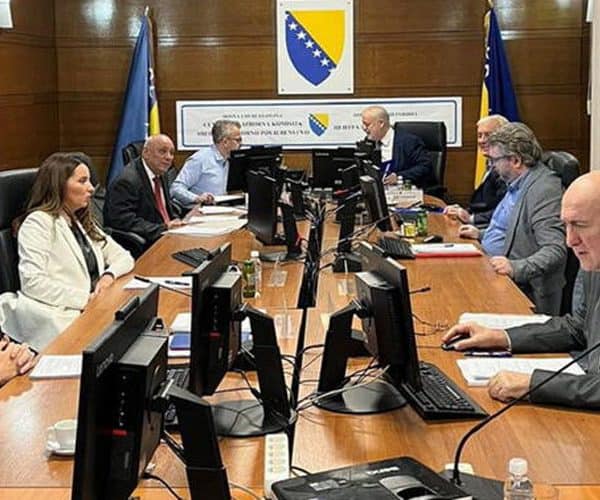 centralna izborna komisija bih izdala nove kazne politickim partijama najgore prosli snsd i hdz