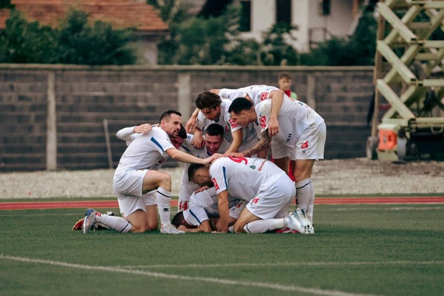 danas na programu tri utakmice 9 kola premijer lige bih fk igman docekuje nk gosk fk zeljeznicar nk posusje i fk borac domacin fk rednik