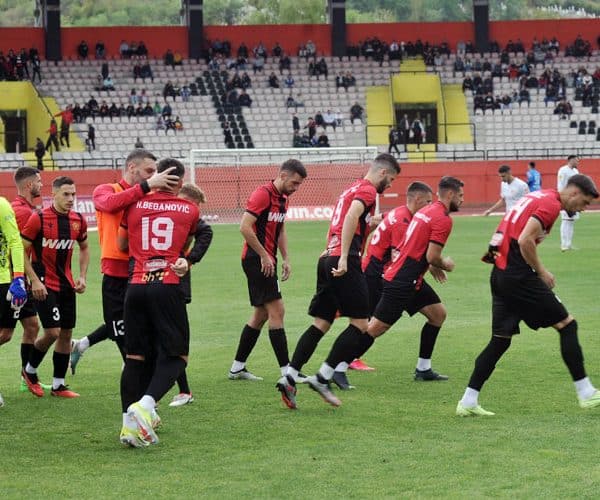 danas na programu dvije utakmice 10 kola premijer lige bih derbi zacelja goska i sloboce sarajevo na kosevu docekuje velez