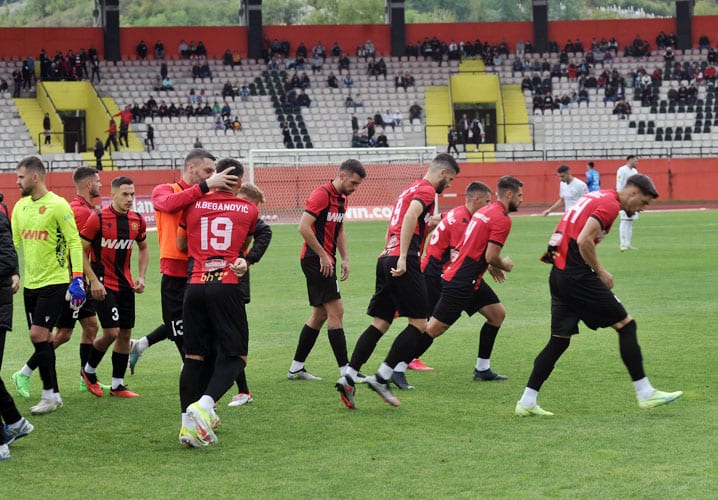 danas na programu dvije utakmice 10 kola premijer lige bih derbi zacelja goska i sloboce sarajevo na kosevu docekuje velez