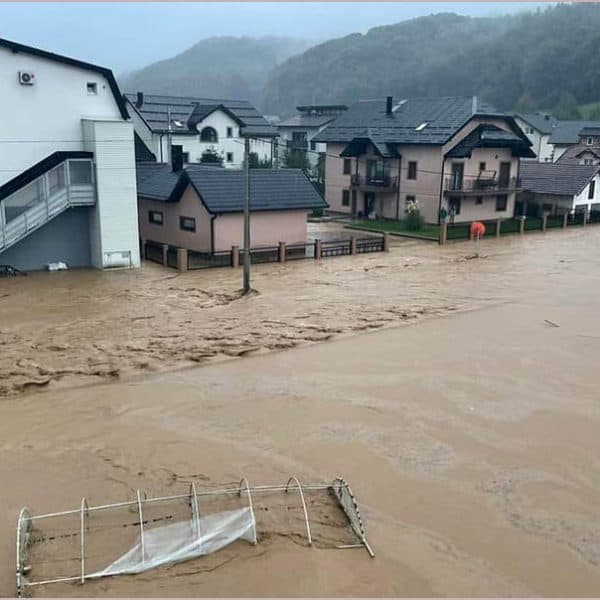 Poplave, Kiseljak, mobilna mreza