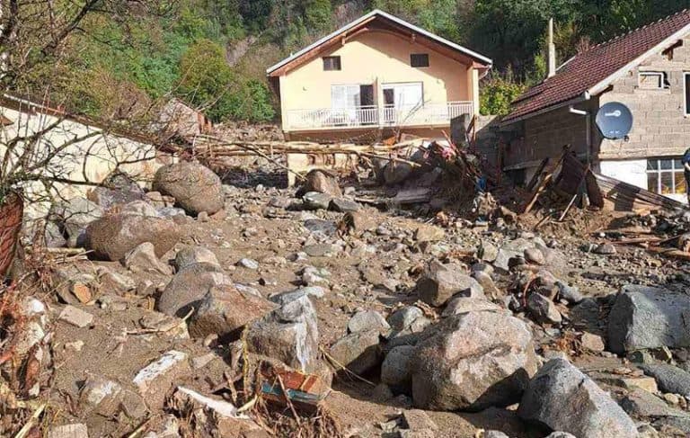 mjestani sela zlate kod jablanice koji su pretrpjeli ogromne stete nakon poplava uputili apel da se pomoc koja pristize ne zloupotrebljava