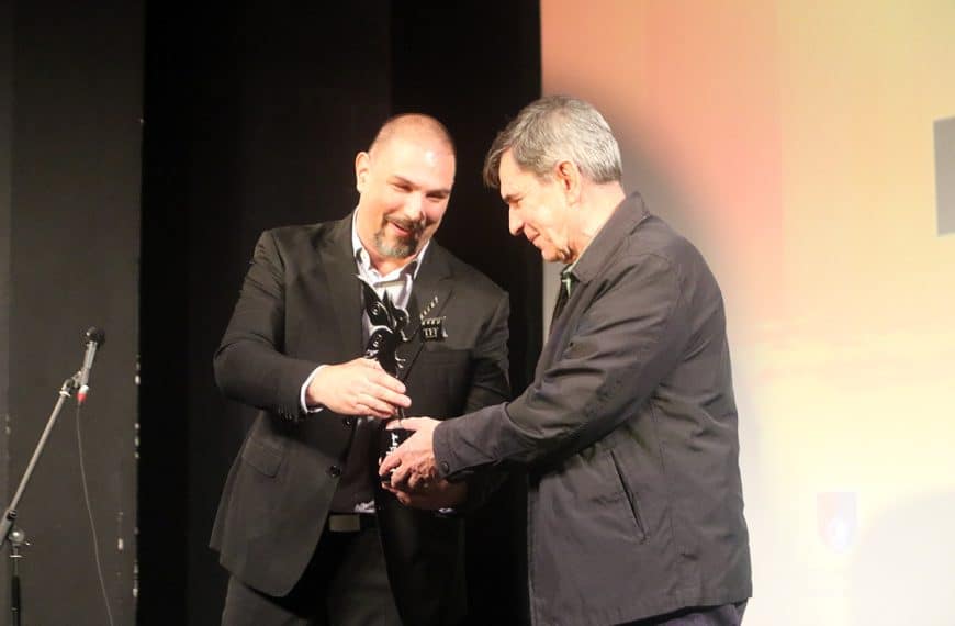Filmom “Djeda Mraz u Bosni”otvoren 13. Tuzla Film Festival (Foto/Video)