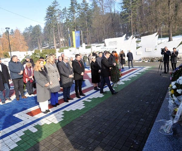 vlada i skupstina tk obiljezili dan drzavnosti bih