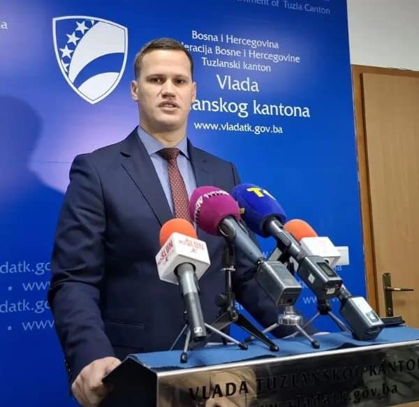 irfan halilagic premijer vlade tk obratio se danas na press konferenciji povodom rebalansa budzeta i nerealizacije transfera vlade fbih prema tk