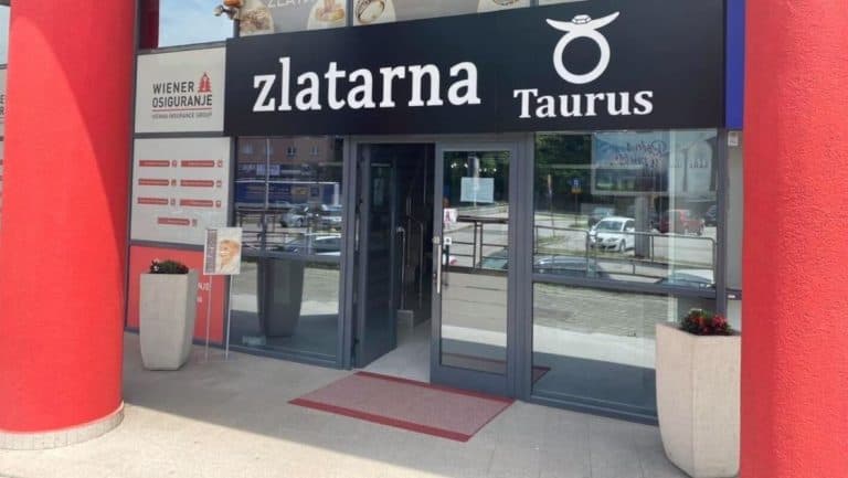 u tuzli rano jutros opljackana zlatarna taurus koja se nalazi u centru grada