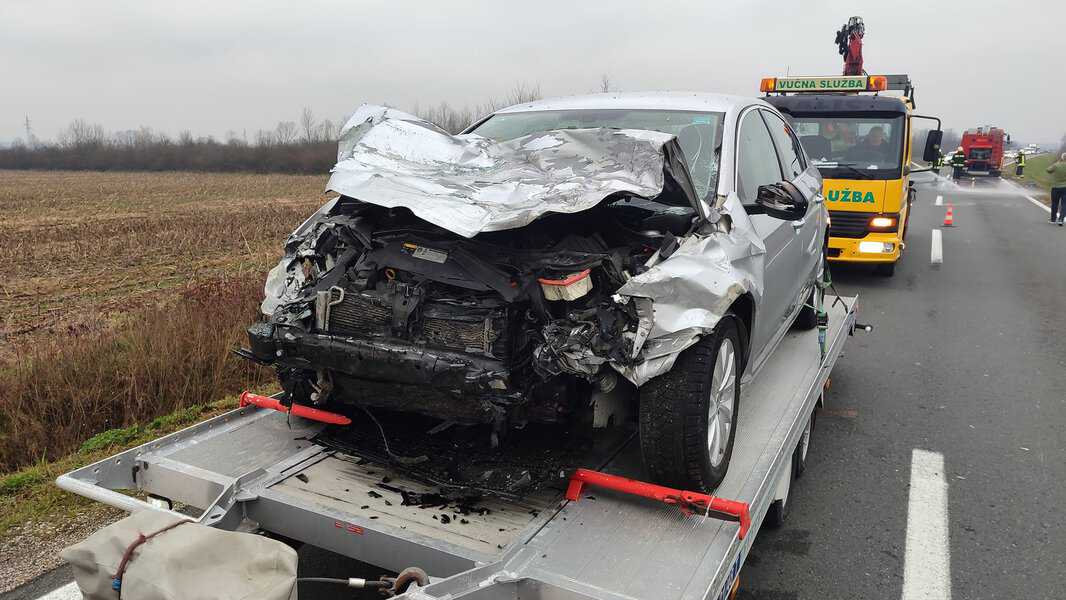 nakon stravicne nesrece u brckom u kojoj su poginuli sestra i dva brata u tuzlanskoj bolnici preminula je i cetvrta osoba